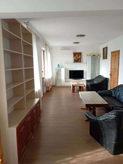 Етаж от къща под наем Бриз