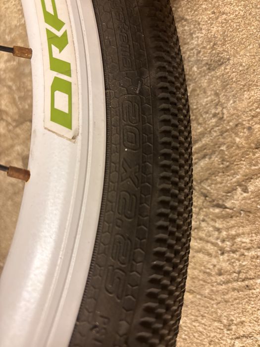 Колело 20 цола Drag C1