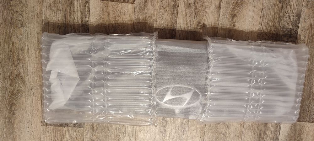 Решетка радиатора Hyundai Santa Fe