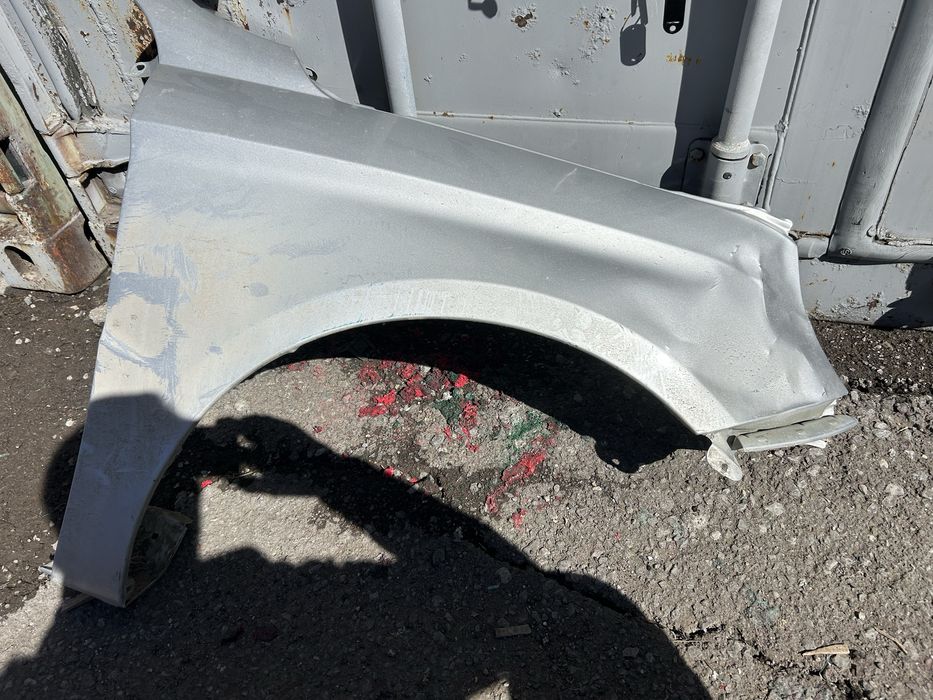 Крыло переднее лада веста , поавое,?оригинал