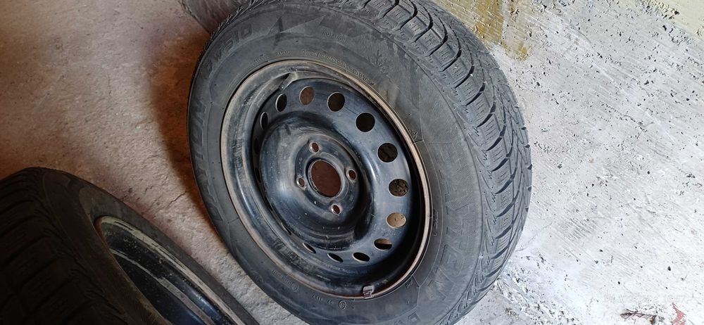 зимни гуми 195/65/15-4бр. с джанти 15x6JCHX45-4бр.