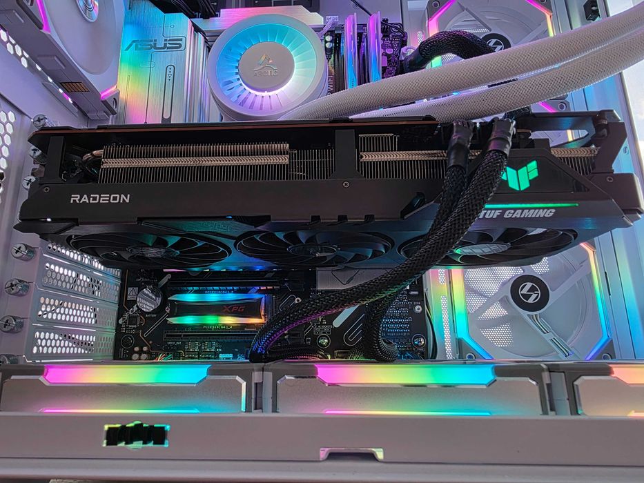 ASUS TUF RX 6900 XT 16GB с малък проблем