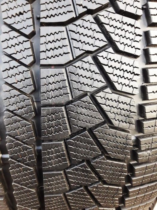 ДВА колеса 275/35/21 Continental