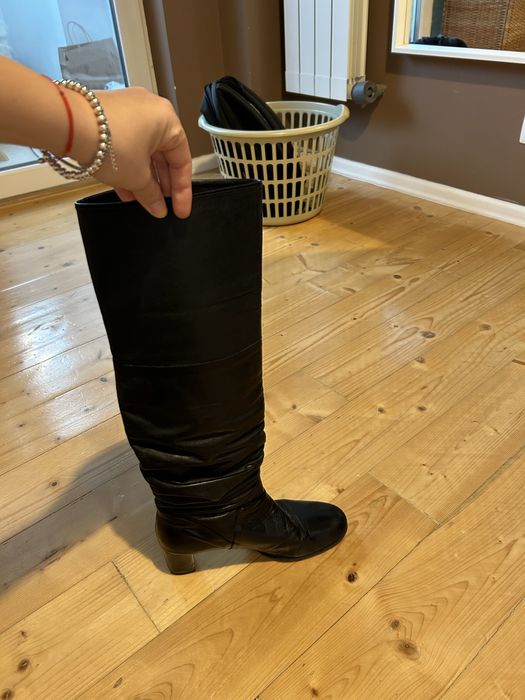 Vand cizme lungi de piele