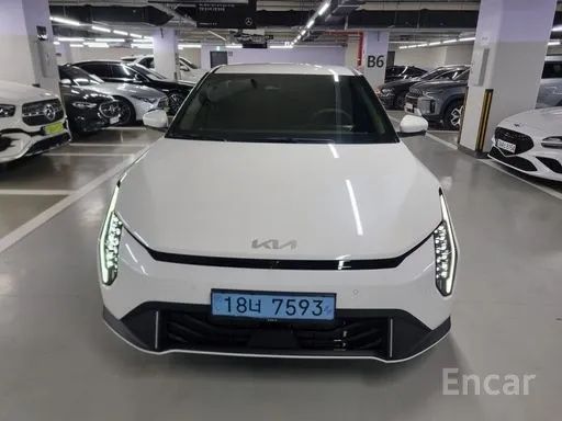 Kia EV4 2WD O'zbekistongacha 28.700$ Zakazga obkeberamiz Koreadan