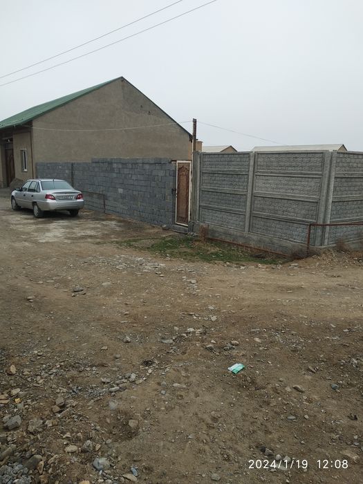 Сугдиёна махала Ерони 4-сутх ер сотилади 8700-юз Агражденя бетон з