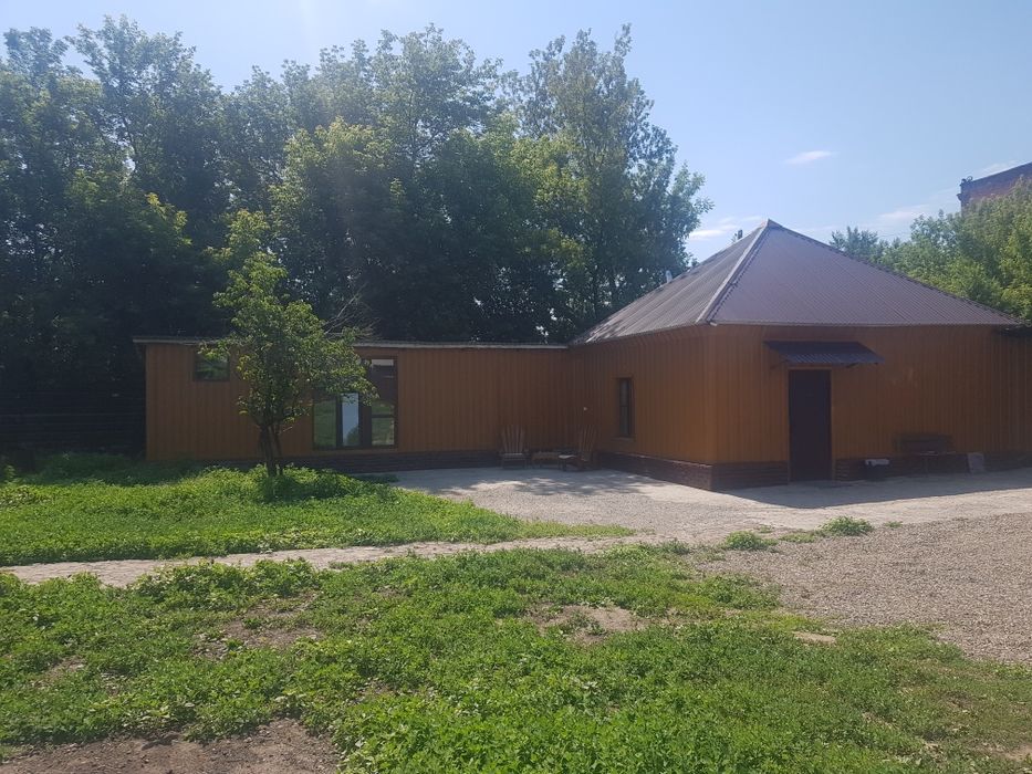 Продается База в центре города