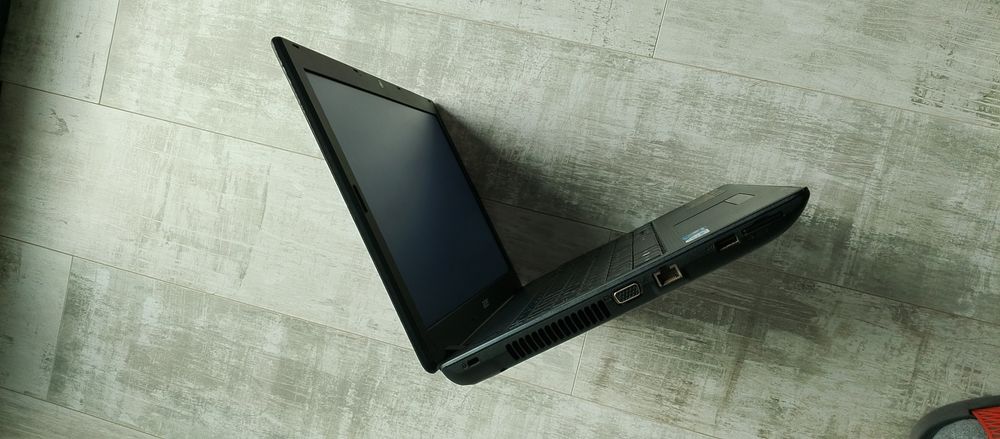 Laptop Acer, în stare foarte buna