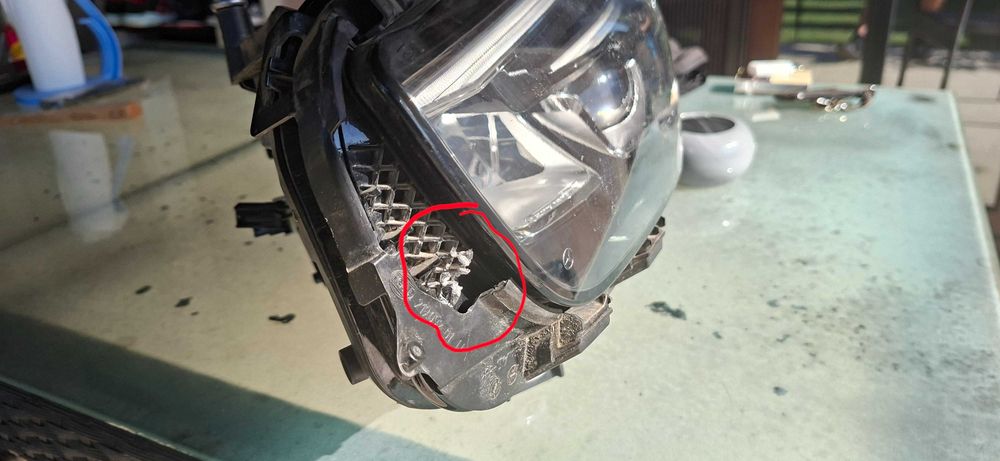 Mercedes B Class W247 Led Far stinga fata!