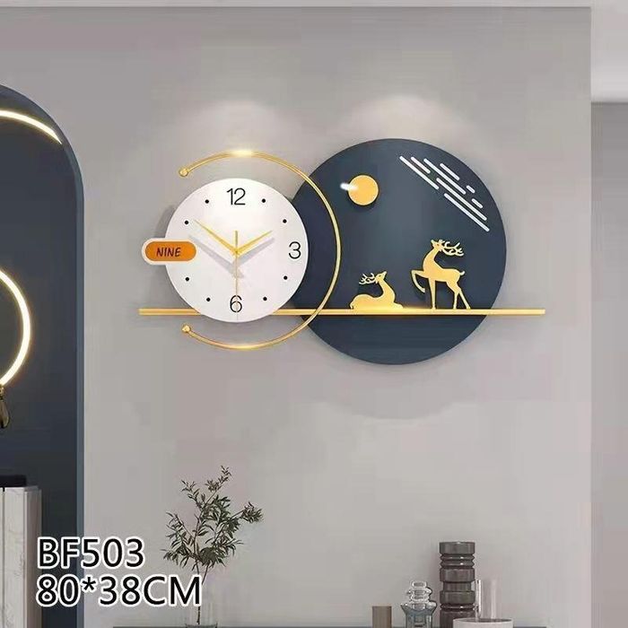 Часы настенные новые в упаковке