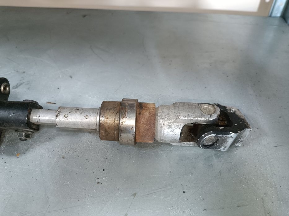 Кормилен прът за Volvo XC70, 2.4T, 2001