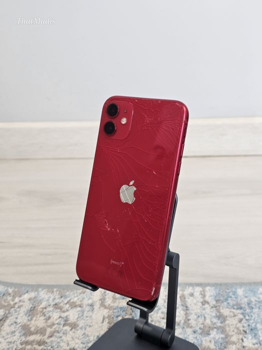 IPhone 11, 64 гигабайт