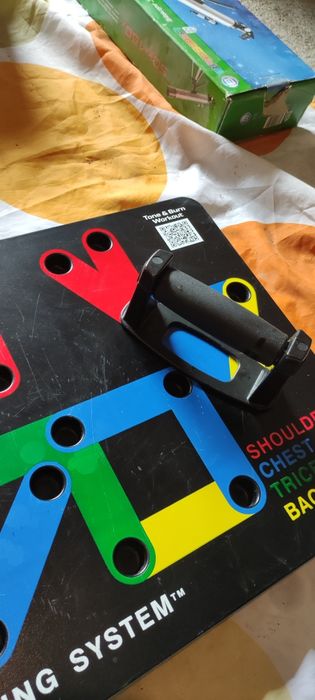 Стойка за лицеви опори