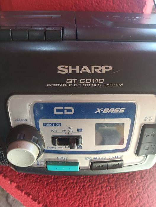 Radiocasetofon cu CD SHARP
