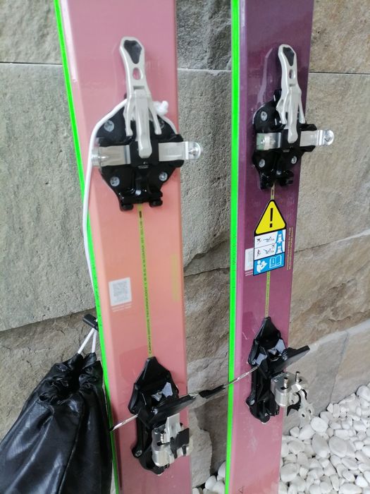 Schiuri ski tura Elan Ripstick Tour 94+legaturi Atk Raider Evo 11+piei