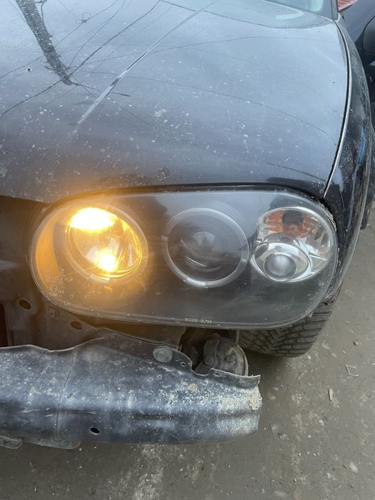 Vand bara spate+ faruri cu angel eyes golf 4