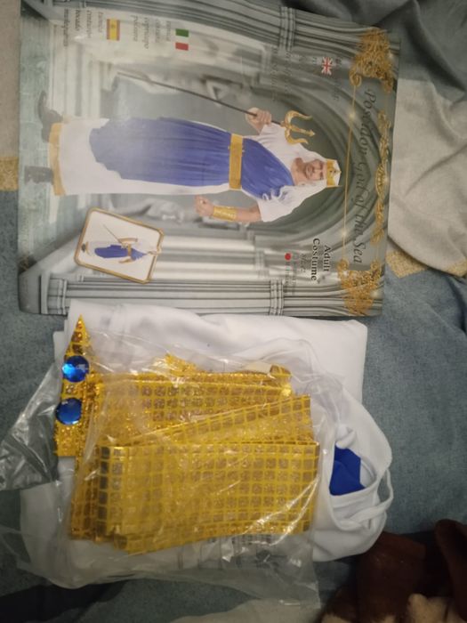 Продам Костюм Новый