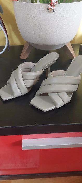 Papuci sandale H&M