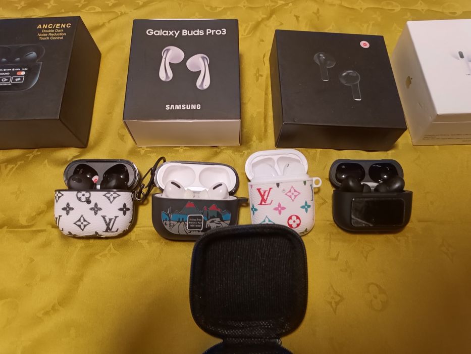 Assalom alekum Naushniklar sotiladi Airpods 1 Airpods 3 Airpods Pro