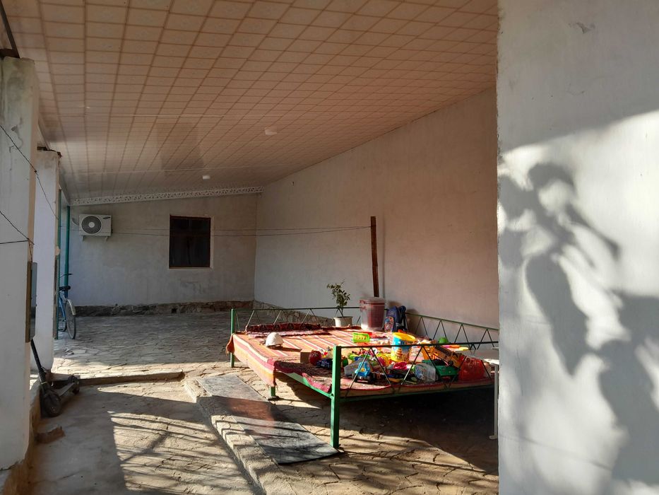 Уй сатилади барлих нарсеси бар