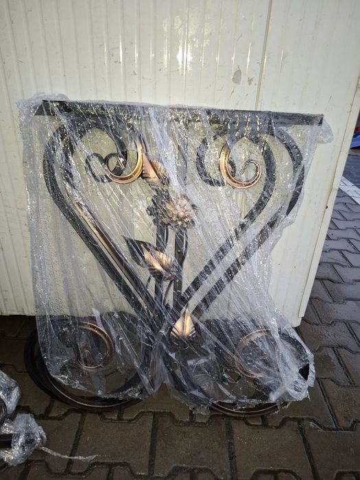 Picioare bănci fier forjat vopsit electrostatic, mese ,pergole