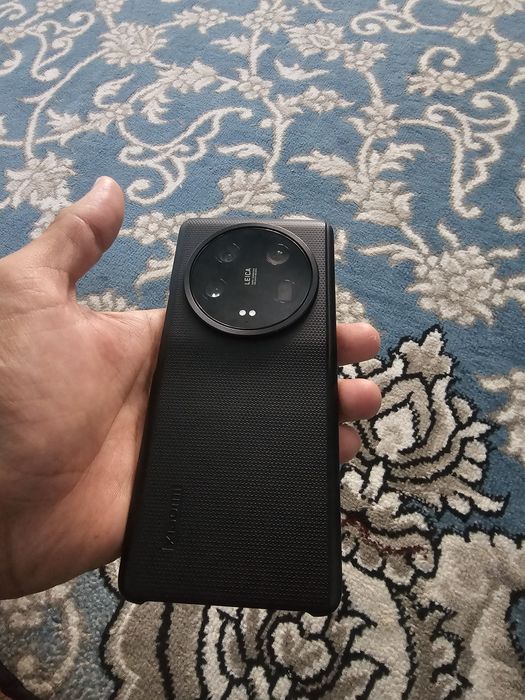 Xiaomi 13 Ultra 16+6 / 512 GB