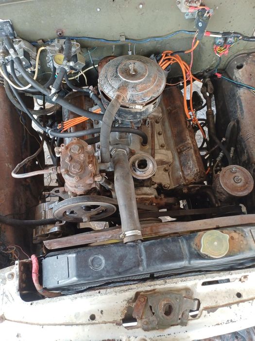 Zil-130 sotiladi. Xolati a'lo darajada