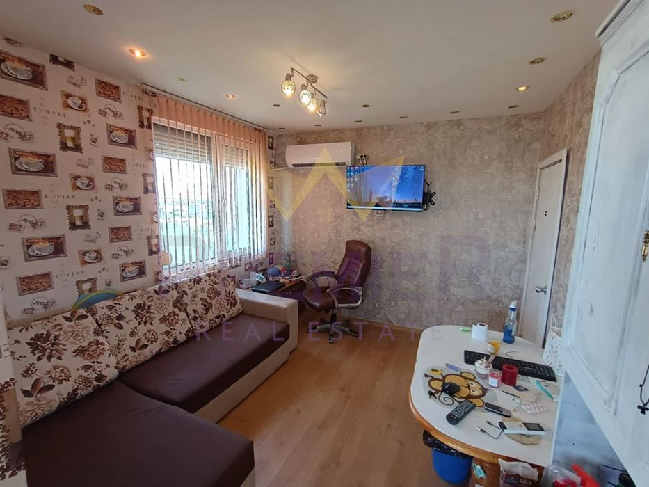 Продава се Тристаен апартамент в Бургас, Славейков - 66 кв.м за 2023 €/кв.м - Снимка #3