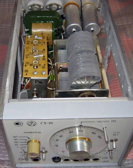 Генератор сигналов низкочастотный