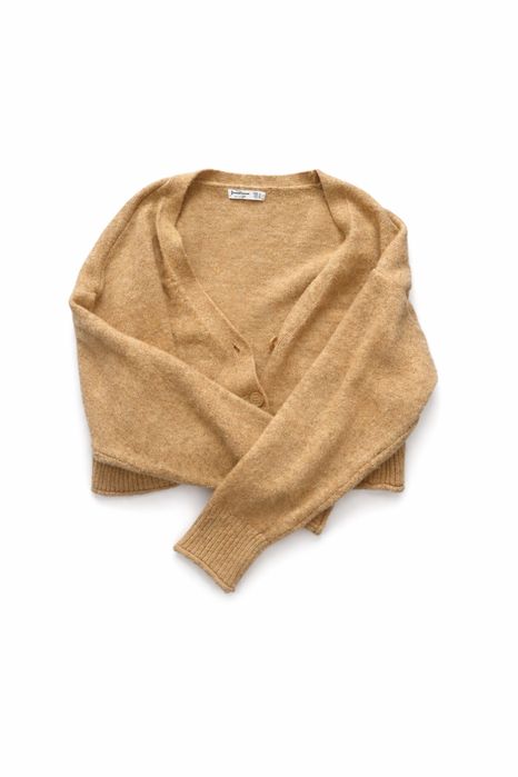 pulover cu nasturi stradivarius