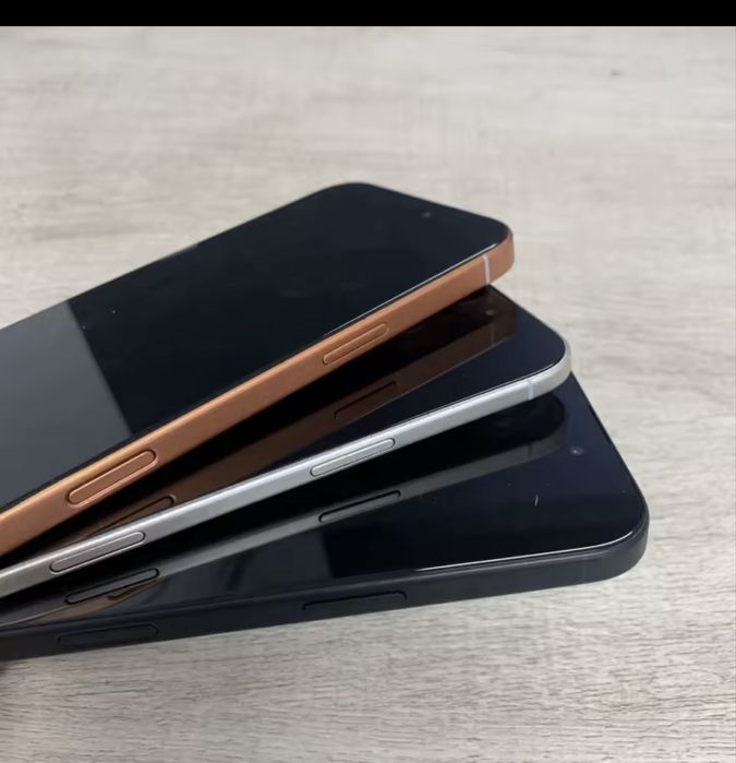 Vand telefoane Iphone 17 macheta