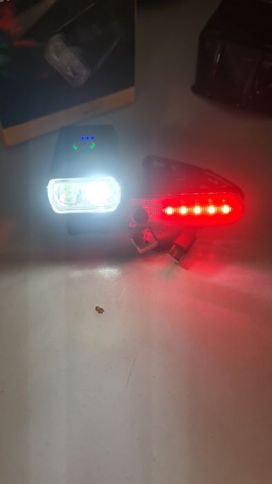 Lumini bicicleta , trotineta!