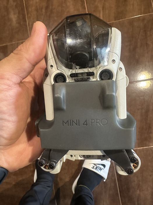 Дрон Dji mini 4 pro
