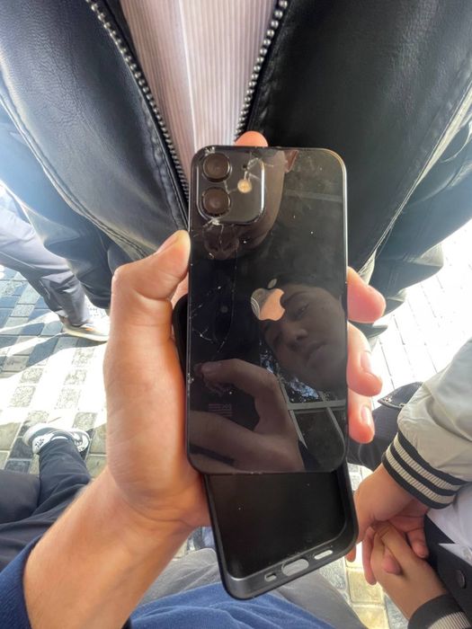 Iphone 12 mini xolati yaxshi