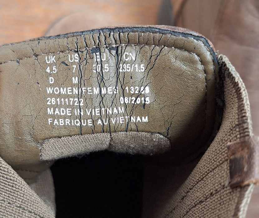 Пролетно есенни боти Clarks 37.5 номер