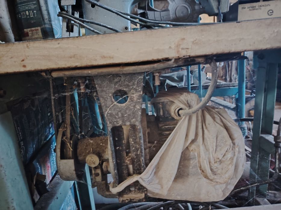 Швейная машина промышленная