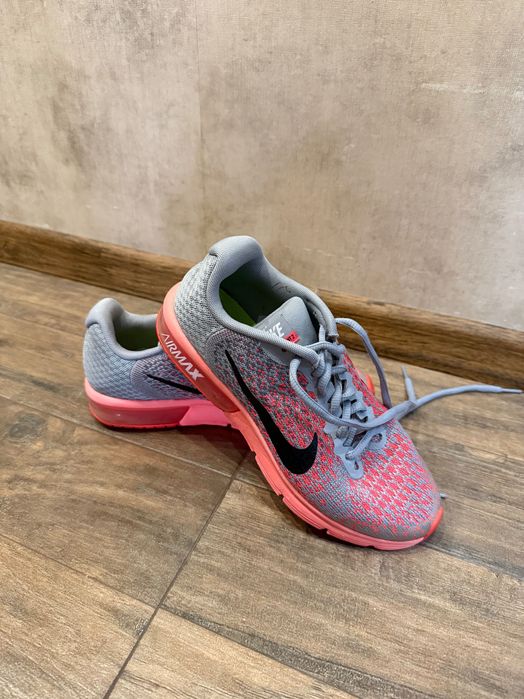 Маратонки Nike Airmax 38 номер