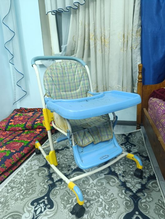 Детский стул для кормления и рисования