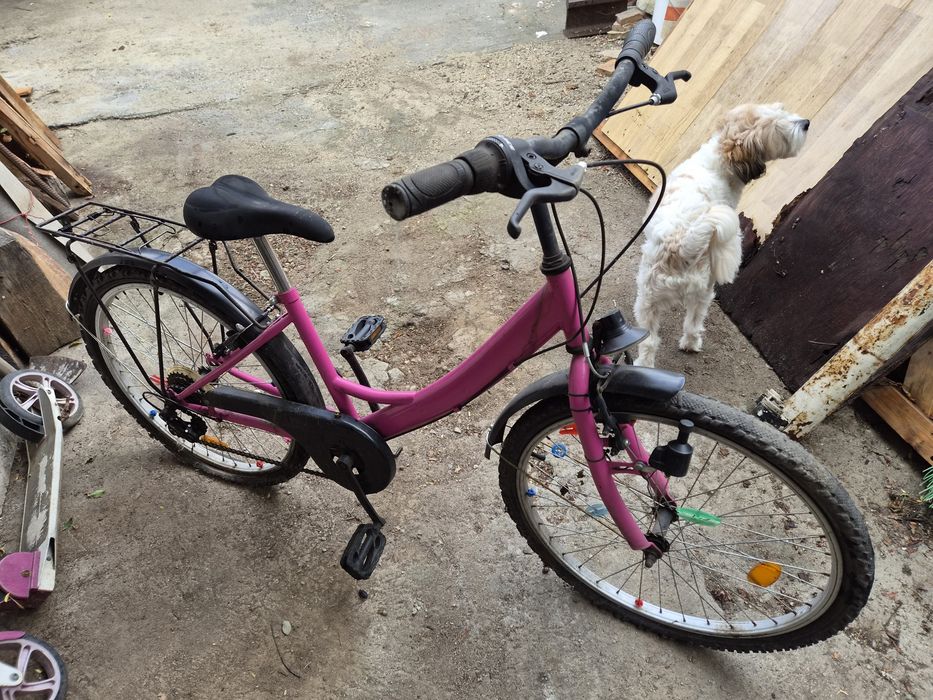 Bicicleta tinuta in magazie de 3 ani.