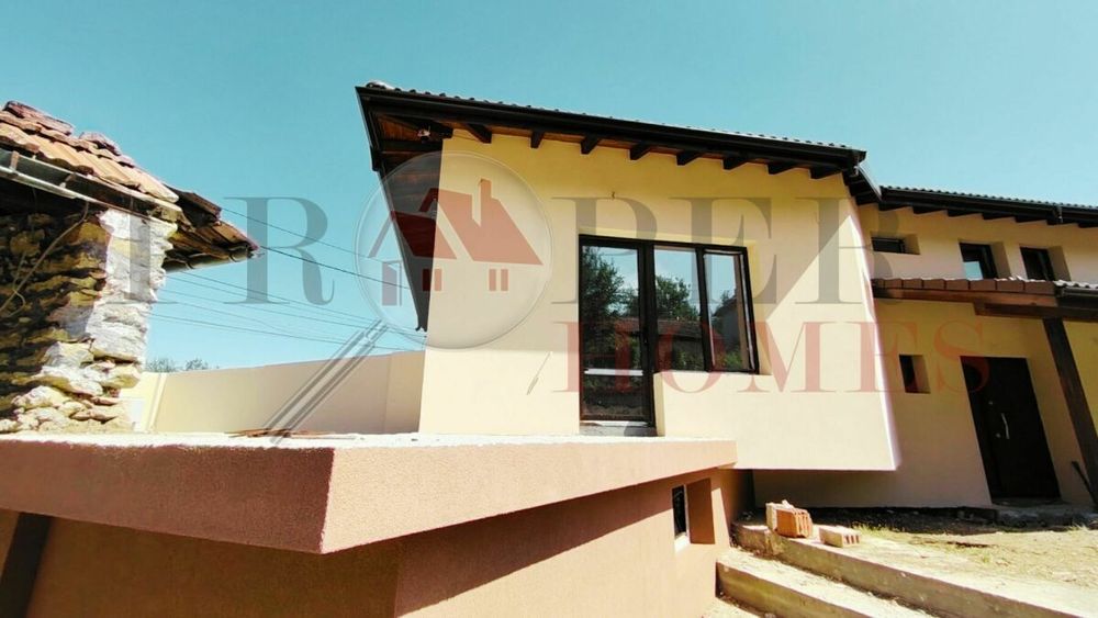 Продажба на Новопостроена Къща гр. Велико Търново - с. Шемшево 278m²