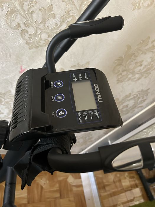 Эллиптический  тренажер