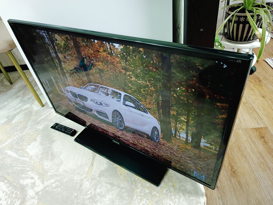 ТЕЛЕВИЗОР Samsung 40" 102 см.