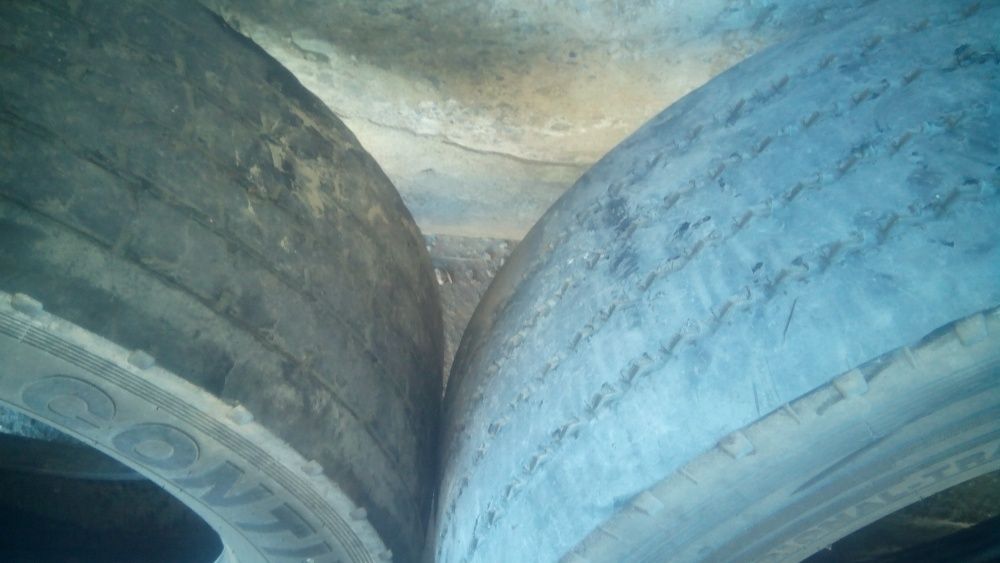 Продам резину R22,5