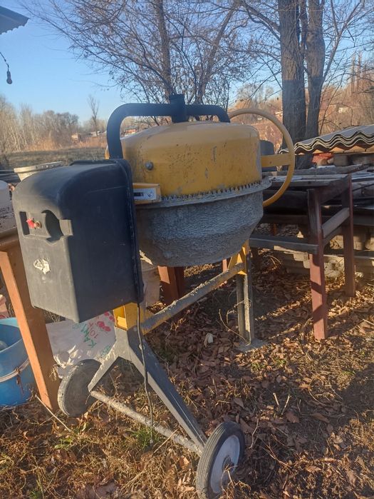 Продам бетономешалку