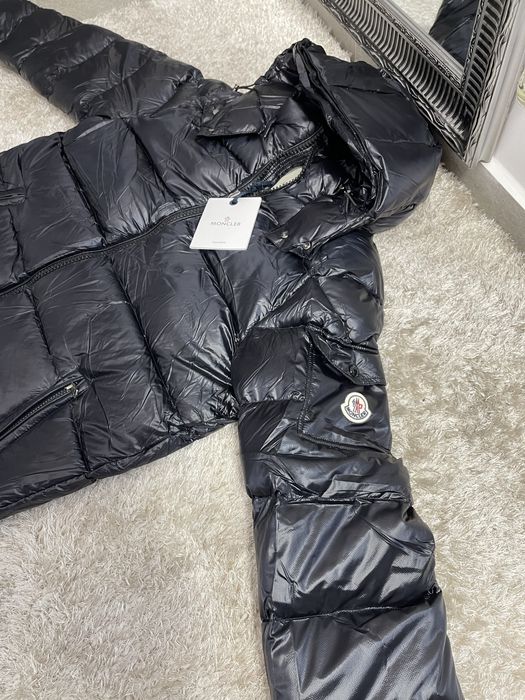 Geaca Moncler Maya cu puf natural colectie noua