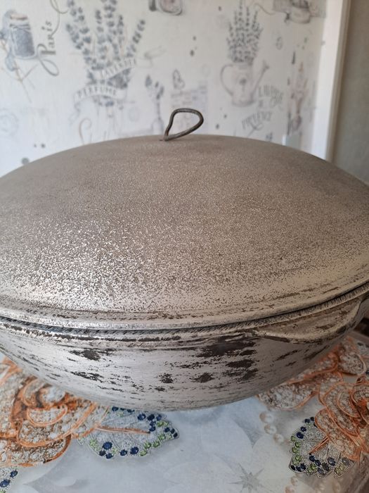 Казан продам  на 12 литров !