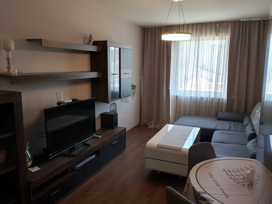 Дава се под наем Тристаен апартамент в Стара Загора, Център - 94 кв.м за 408 € - Снимка #8