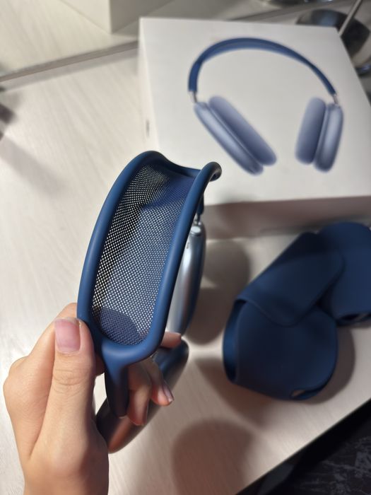 Airpods max Apple