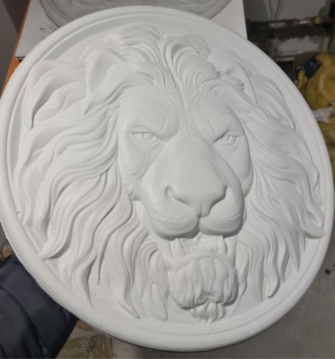 Matrite panouri 3D medalioane leu si Versace bitcoin