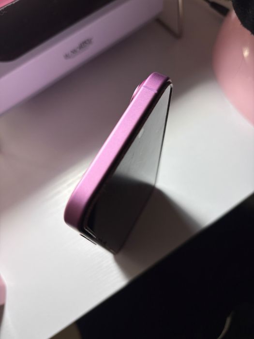 Iphone 16 plus roz